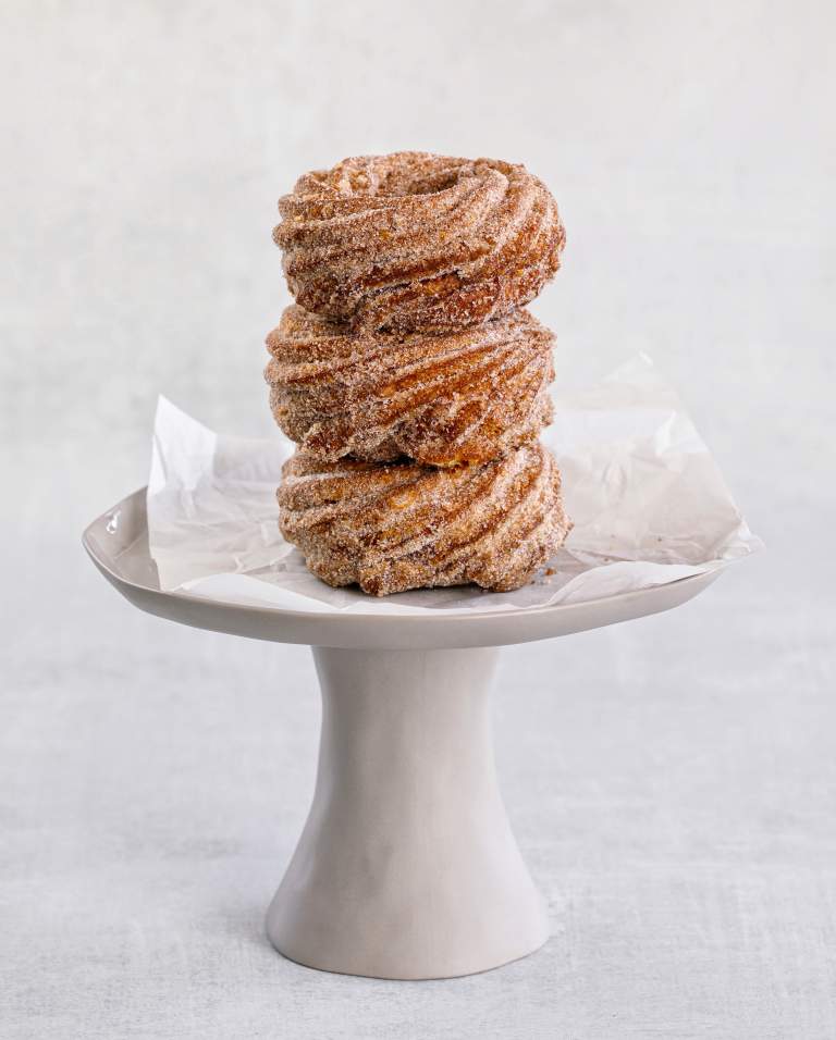 Cruller presentation